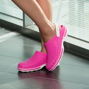 WOCK CLOG 09 Klumpa – Magenta | Fehér – Sterilizálható Munkapapucs (38/39)